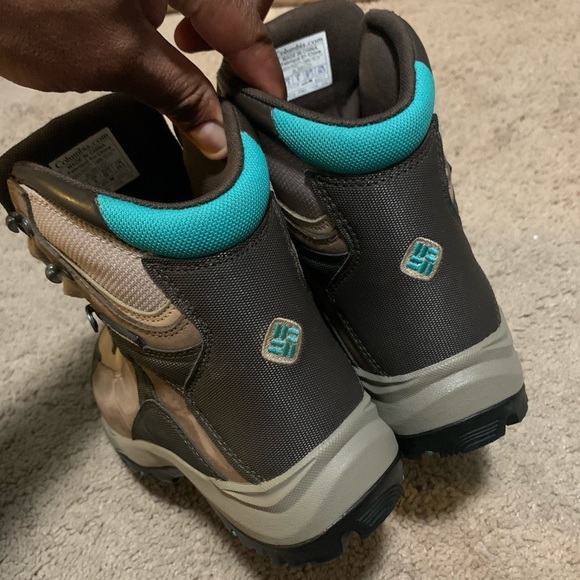 Women’s Columbia Titanium Daska Pass Omni Tech - Picture 3 of 4